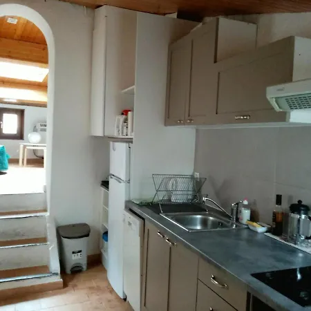 Apartment Small Flat In Center Quiet Under The Roof